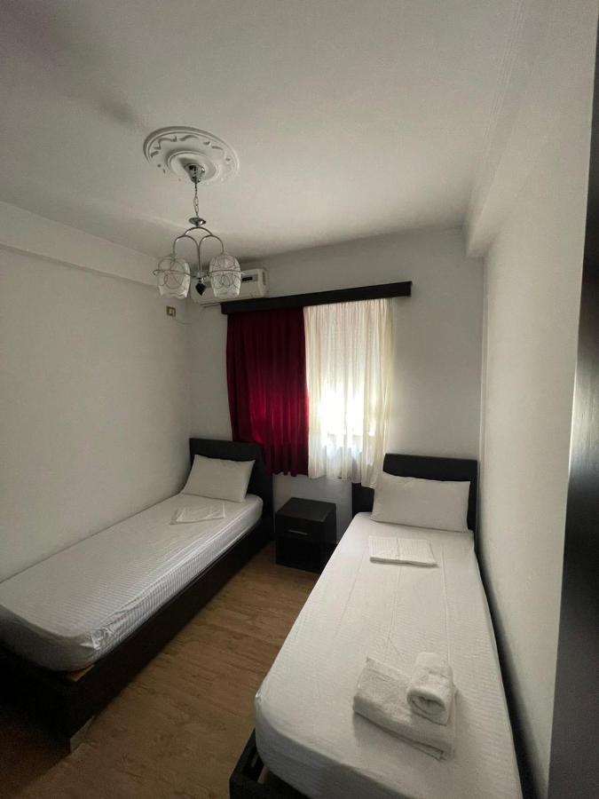Centre Hotel Μπεράτ Εξωτερικό φωτογραφία