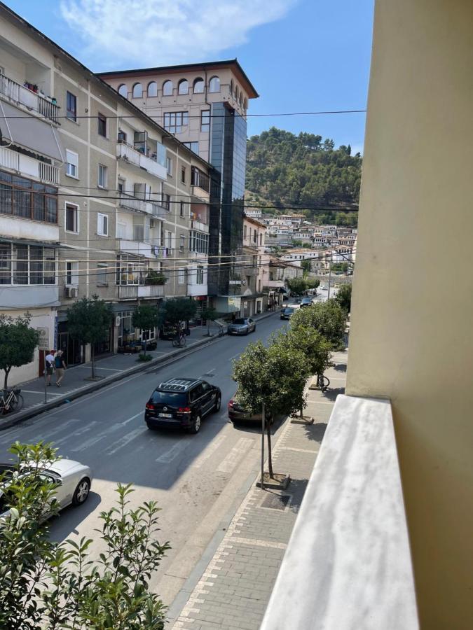 Centre Hotel Μπεράτ Εξωτερικό φωτογραφία
